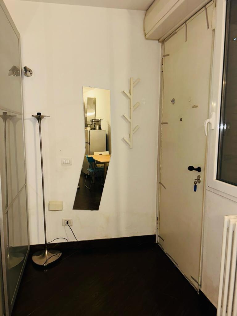 Prada Apartment Milan Bagian luar foto